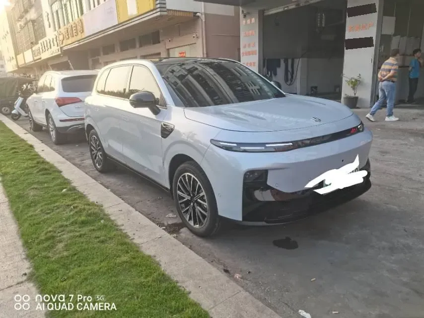 2025 Leapmotor B10 BEV 67.1KWH,autocango,china used car exporter,china ev exporter,chinese used car exporter,chinese used ev exporter