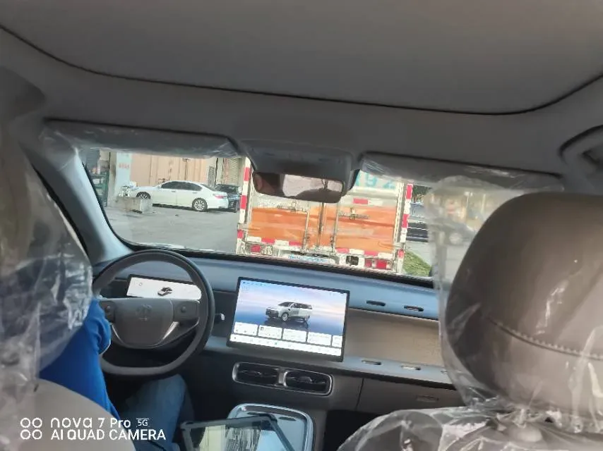 2025 Leapmotor B10 BEV 67.1KWH,autocango,china used car exporter,china ev exporter,chinese used car exporter,chinese used ev exporter