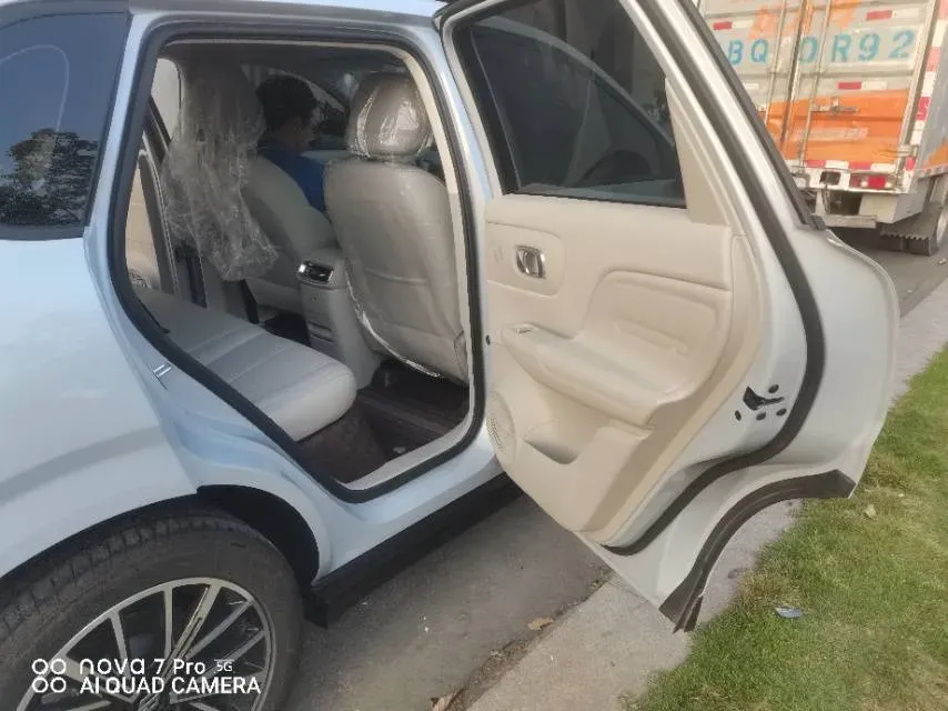 2025 Leapmotor B10 BEV 67.1KWH,autocango,china used car exporter,china ev exporter,chinese used car exporter,chinese used ev exporter