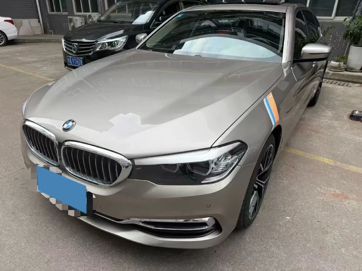 2020 BMW 5 Series 2.0T 184HP L4 8AT,autocango,china used car exporter,china ev exporter,chinese used car exporter,chinese used ev exporter