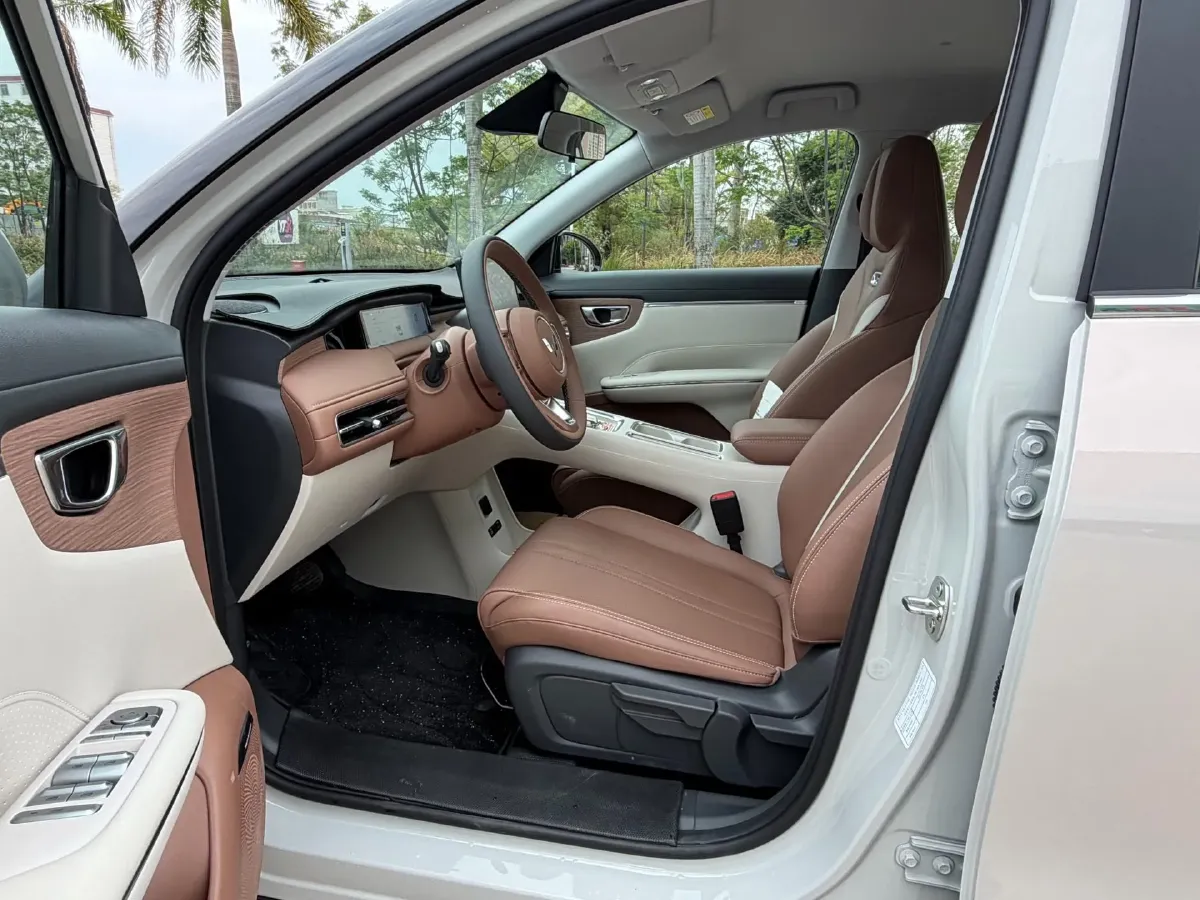 2025 WuLing HongGuang New Energy REEV 99HP REEV,autocango,china used car exporter,china ev exporter,chinese used car exporter,chinese used ev exporter