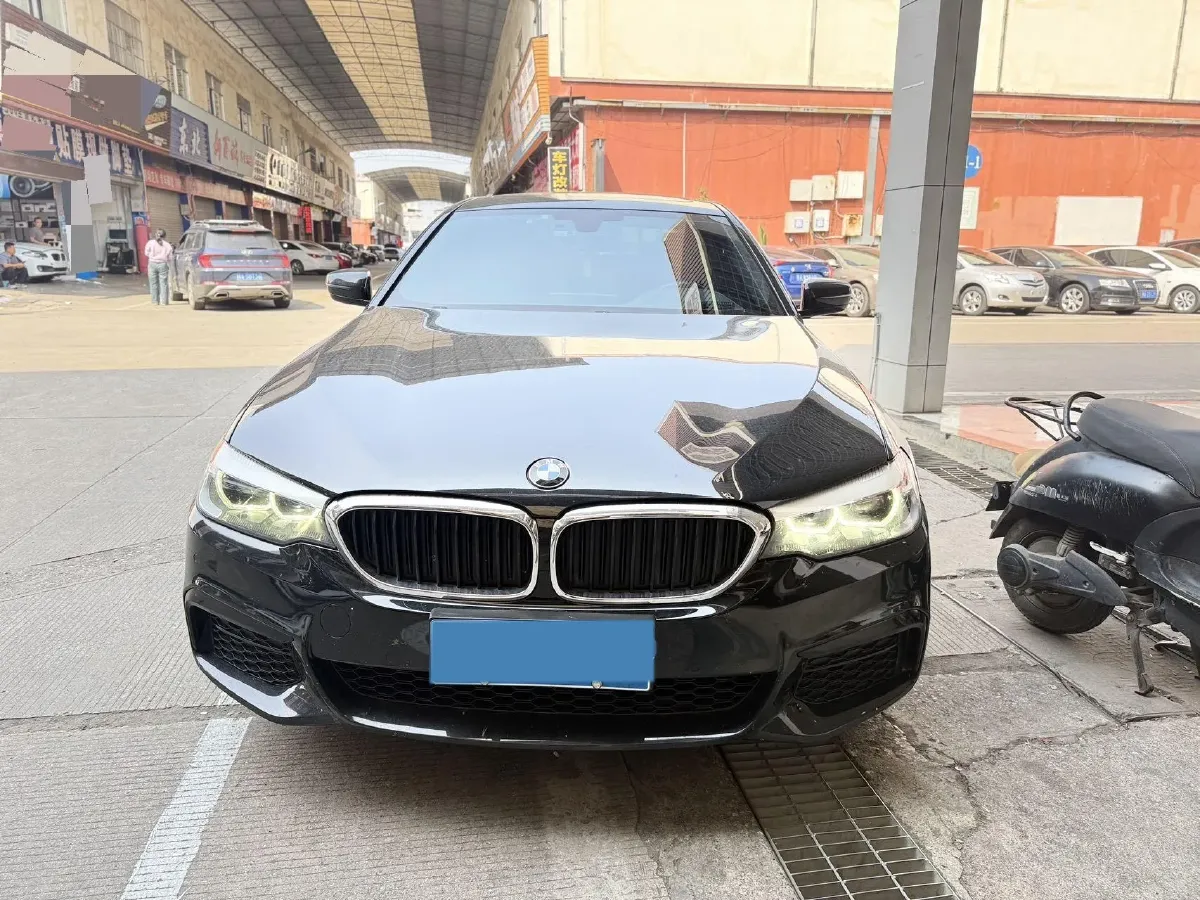 2020 BMW 5 Series 2.0T 184HP L4 8AT,autocango,china used car exporter,china ev exporter,chinese used car exporter,chinese used ev exporter