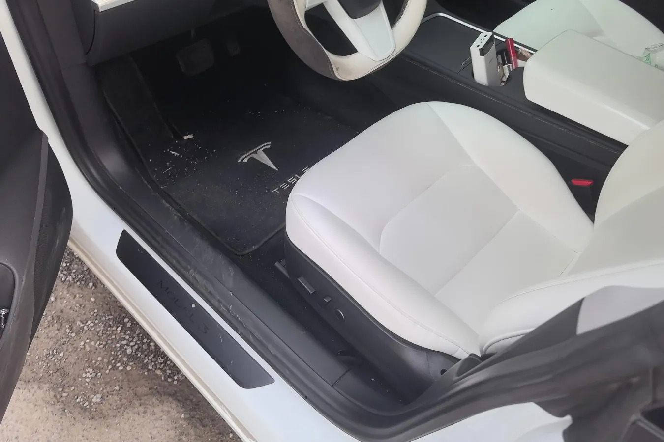 2021 Tesla Model 3 BEV 55KWH,autocango,china used car exporter,china ev exporter,chinese used car exporter,chinese used ev exporter