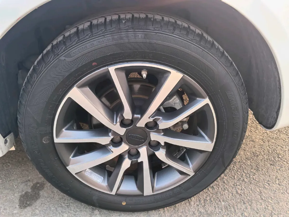 2020 Geely Emgrand 1.5L 109HP L4 CVT,autocango,china used car exporter,china ev exporter,chinese used car exporter,chinese used ev exporter