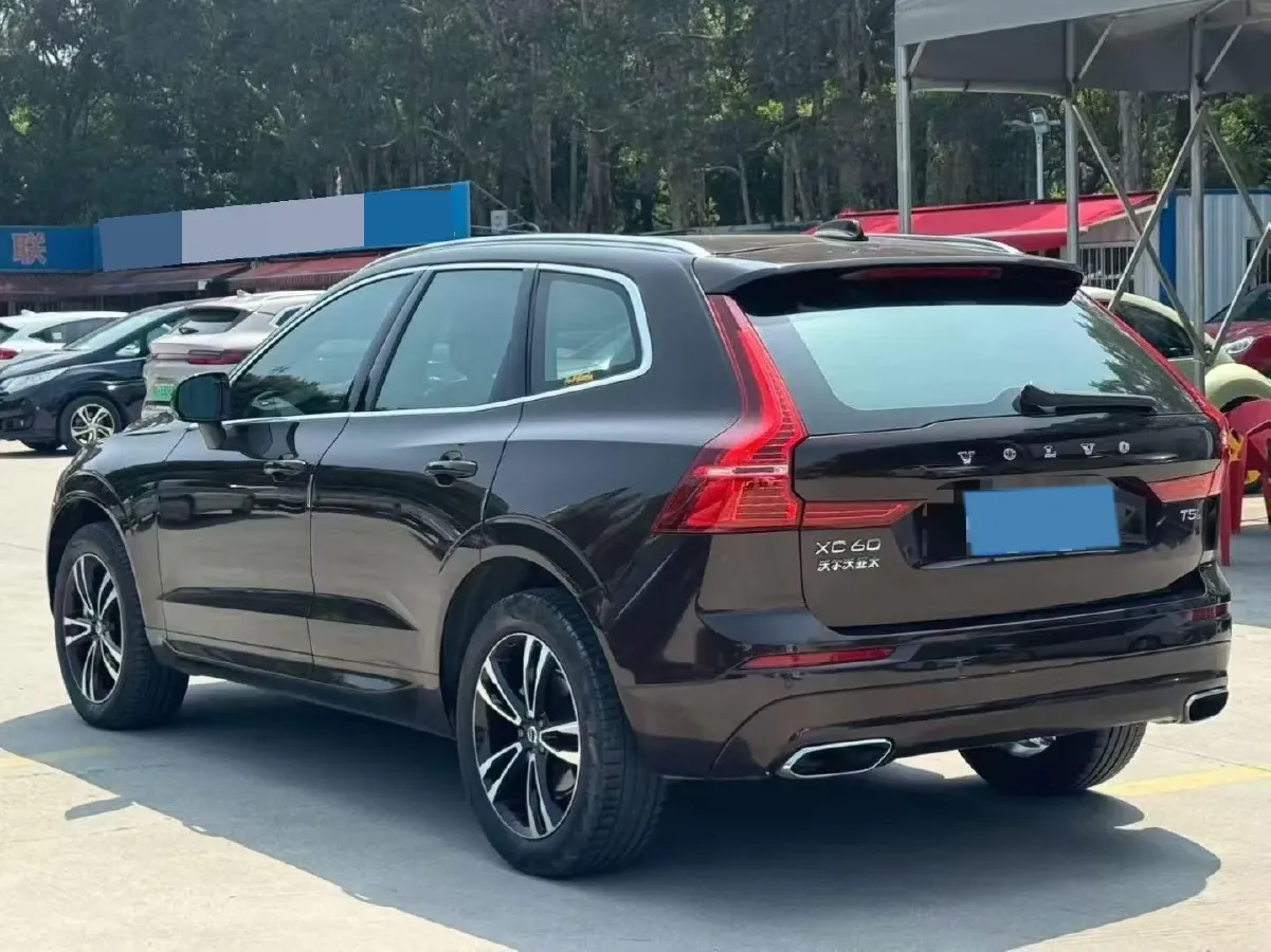 2019 Volvo XC60 2.0T 254HP L4 8AT,autocango,china used car exporter,china ev exporter,chinese used car exporter,chinese used ev exporter