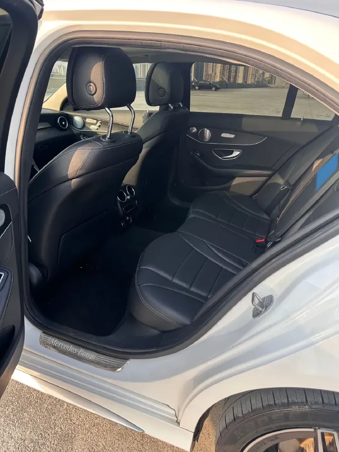 2021 Mercedes-Benz C Class 1.5T 184HP L4 9AT,autocango,china used car exporter,china ev exporter,chinese used car exporter,chinese used ev exporter