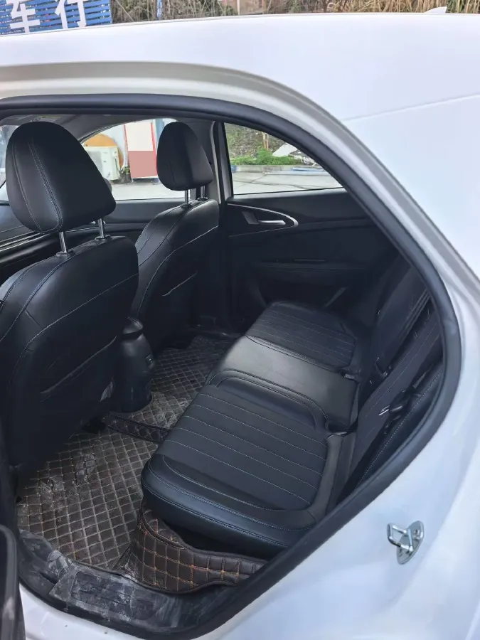 2022 ChangAn Oshan X7 Plus 1.5T 188HP L4 7DCT,autocango,china used car exporter,china ev exporter,chinese used car exporter,chinese used ev exporter