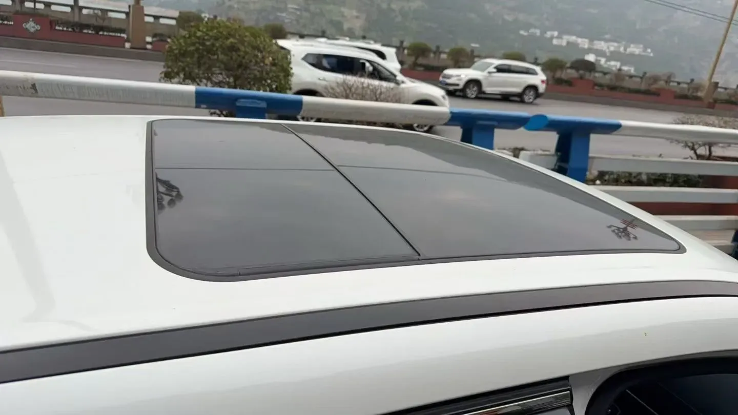 2022 ChangAn Oshan X7 Plus 1.5T 188HP L4 7DCT,autocango,china used car exporter,china ev exporter,chinese used car exporter,chinese used ev exporter