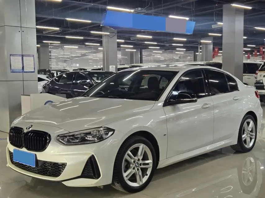 2022 BMW 1 Series 1.5T 140HP L3 7DCT,autocango,china used car exporter,china ev exporter,chinese used car exporter,chinese used ev exporter
