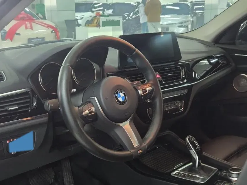 2022 BMW 1 Series 1.5T 140HP L3 7DCT,autocango,china used car exporter,china ev exporter,chinese used car exporter,chinese used ev exporter