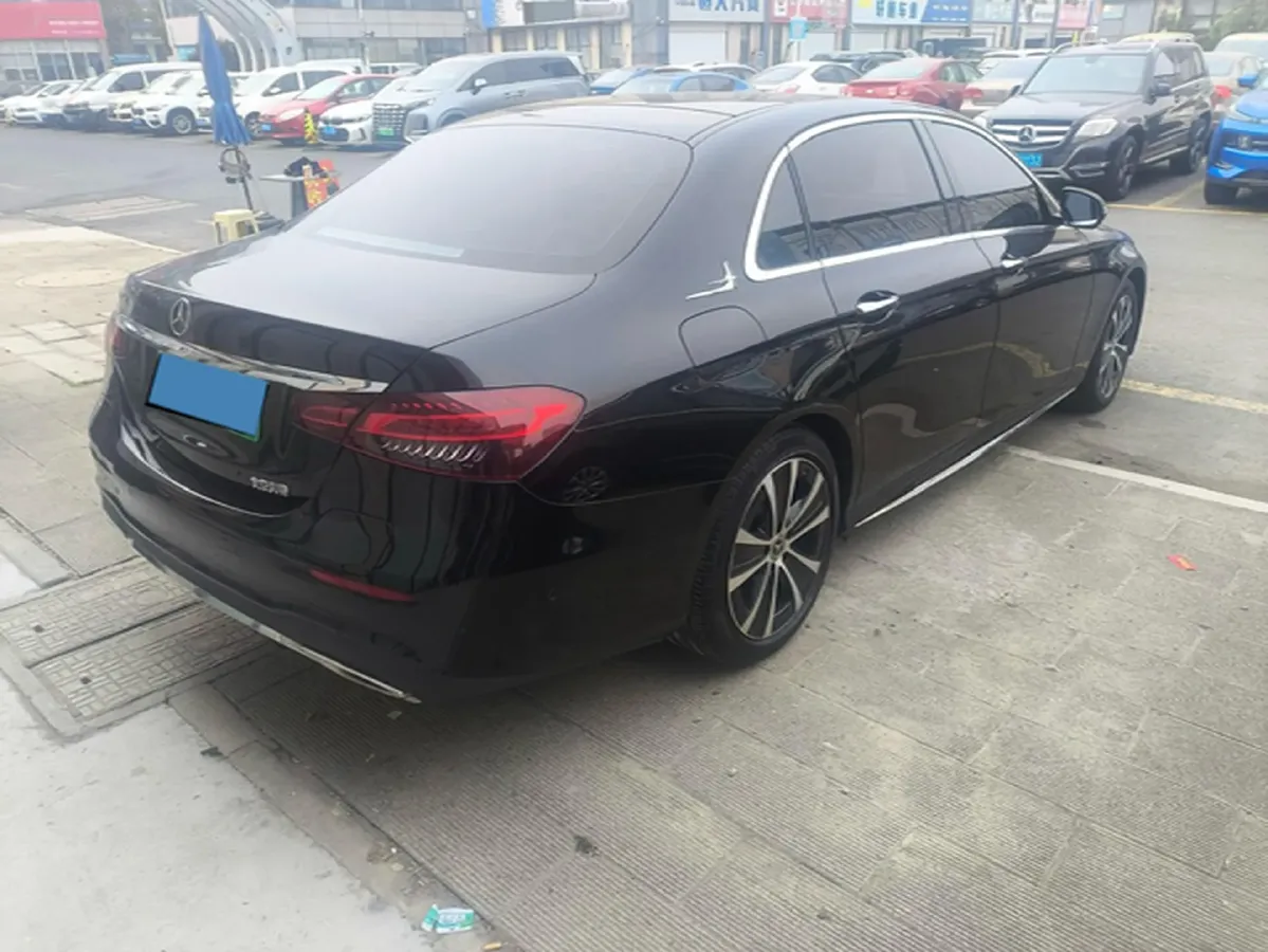 2022 Mercedes-Benz E Class 2.0T 211HP L4 9AT PHEV 25.4KWH,autocango,china used car exporter,china ev exporter,chinese used car exporter,chinese used ev exporter