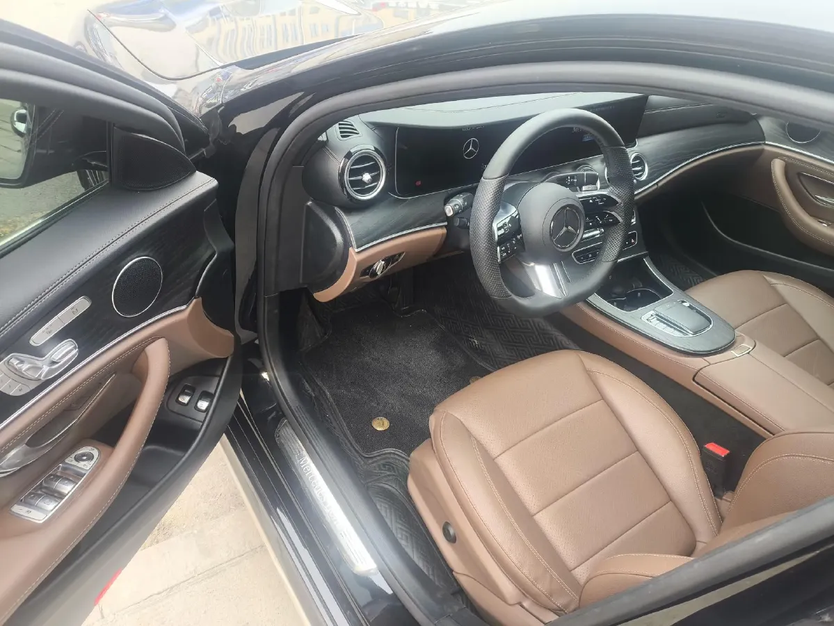 2022 Mercedes-Benz E Class 2.0T 211HP L4 9AT PHEV 25.4KWH,autocango,china used car exporter,china ev exporter,chinese used car exporter,chinese used ev exporter