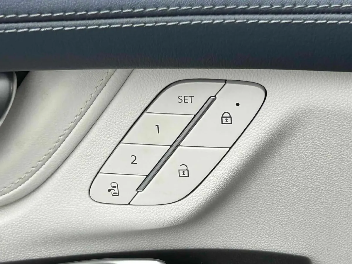 2023 Buick Century 2.0T 237HP L4 9AT,autocango,china used car exporter,china ev exporter,chinese used car exporter,chinese used ev exporter