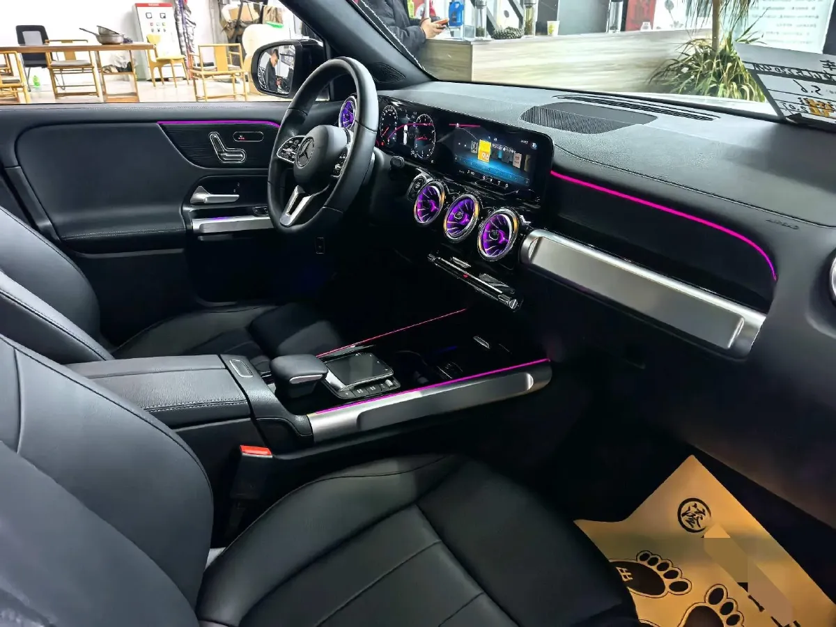 2023 Mercedes-Benz GLB Class 2.0T 190HP L4 8DCT,autocango,china used car exporter,china ev exporter,chinese used car exporter,chinese used ev exporter