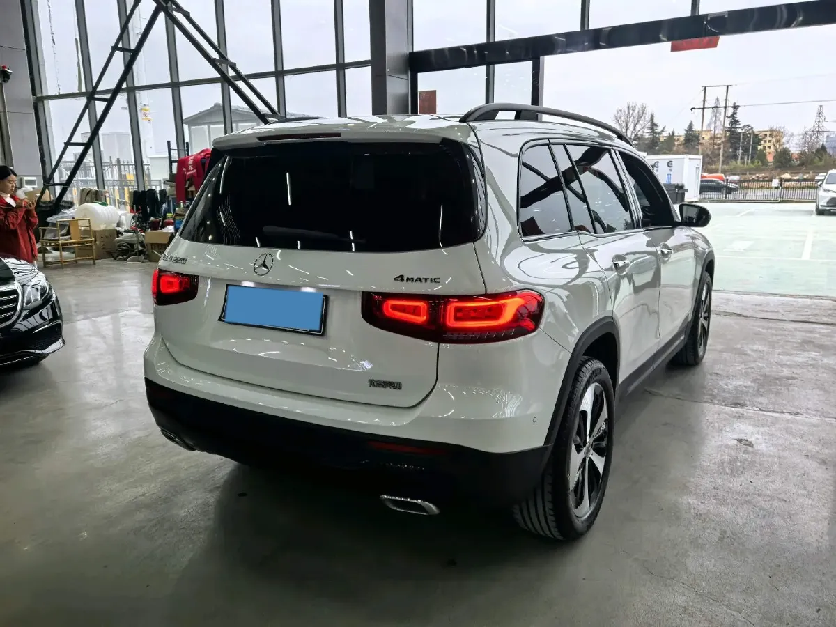 2023 Mercedes-Benz GLB Class 2.0T 190HP L4 8DCT,autocango,china used car exporter,china ev exporter,chinese used car exporter,chinese used ev exporter