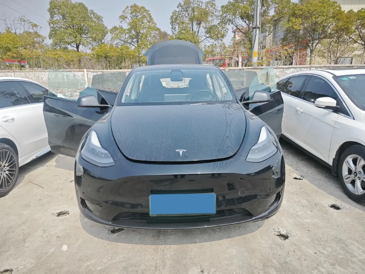2022 Tesla Model Y BEV 60KWH,autocango,china used car exporter,china ev exporter,chinese used car exporter,chinese used ev exporter