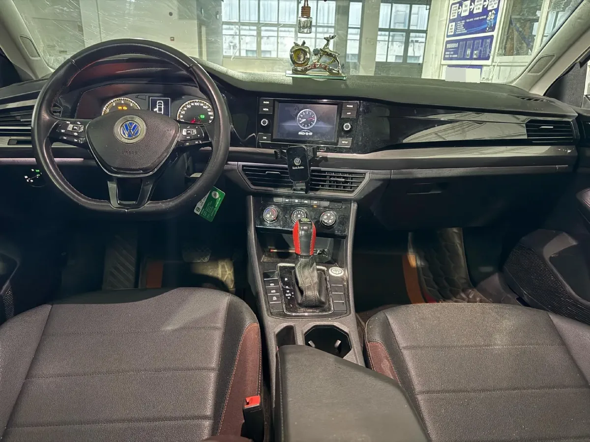 2020 Volkswagen Bora 1.5L 113HP L4 6AT,autocango,china used car exporter,china ev exporter,chinese used car exporter,chinese used ev exporter