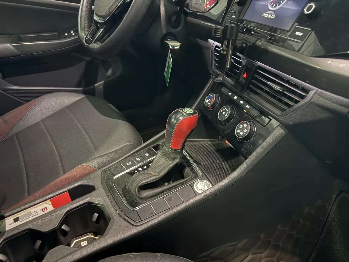 2020 Volkswagen Bora 1.5L 113HP L4 6AT,autocango,china used car exporter,china ev exporter,chinese used car exporter,chinese used ev exporter