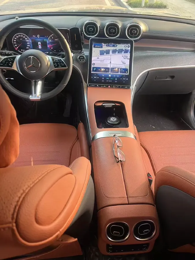 2024 Mercedes-Benz GLC Class 2.0T 204HP L4 9AT,autocango,china used car exporter,china ev exporter,chinese used car exporter,chinese used ev exporter