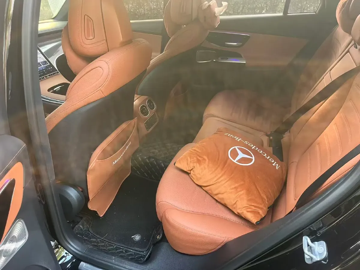 2024 Mercedes-Benz GLC Class 2.0T 204HP L4 9AT,autocango,china used car exporter,china ev exporter,chinese used car exporter,chinese used ev exporter