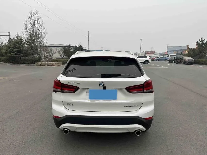 2021 BMW X1 1.5T 140HP L3 7DCT,autocango,china used car exporter,china ev exporter,chinese used car exporter,chinese used ev exporter