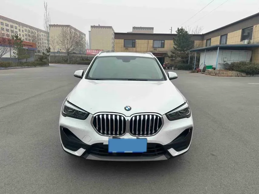 2021 BMW X1 1.5T 140HP L3 7DCT,autocango,china used car exporter,china ev exporter,chinese used car exporter,chinese used ev exporter