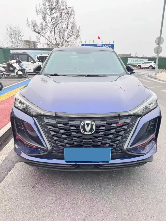 2021 ChangAn CS75 Plus 1.5T 178HP L4 6AT,autocango,china used car exporter,china ev exporter,chinese used car exporter,chinese used ev exporter