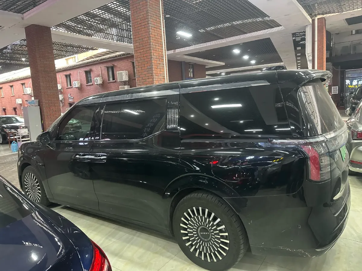 2022 Zeekr 009 BEV 116KWH,autocango,china used car exporter,china ev exporter,chinese used car exporter,chinese used ev exporter