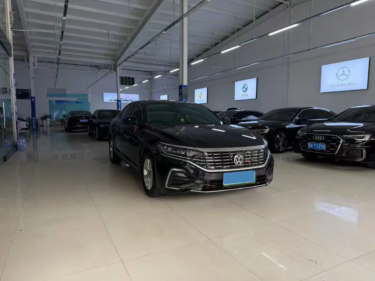 2023 Volkswagen Passat 1.4T 150HP L4 7DCT,autocango,china used car exporter,china ev exporter,chinese used car exporter,chinese used ev exporter