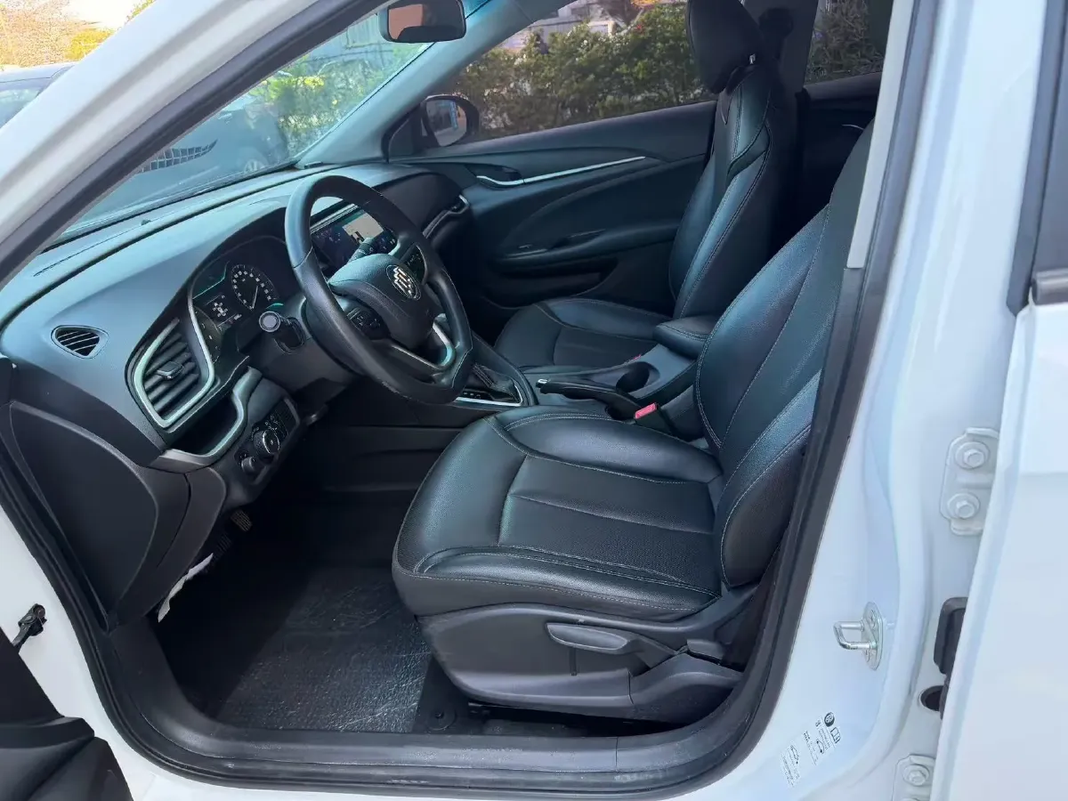 2021 Buick Excelle 1.5L 113HP L4 6AT,autocango,china used car exporter,china ev exporter,chinese used car exporter,chinese used ev exporter