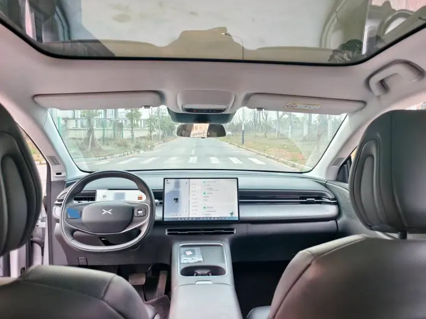 2025 Xpeng G6 BEV 68.5KWH,autocango,china used car exporter,china ev exporter,chinese used car exporter,chinese used ev exporter