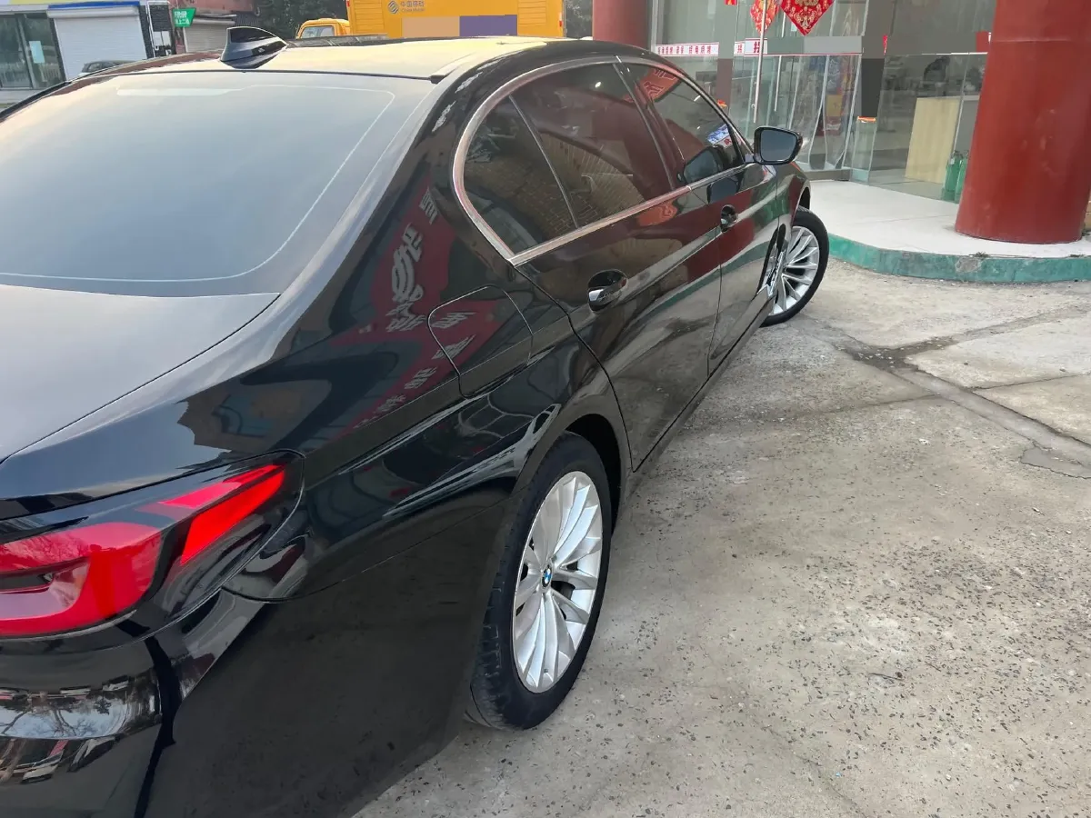 2021 BMW 5 Series 2.0T 184HP L4 8AT,autocango,china used car exporter,china ev exporter,chinese used car exporter,chinese used ev exporter