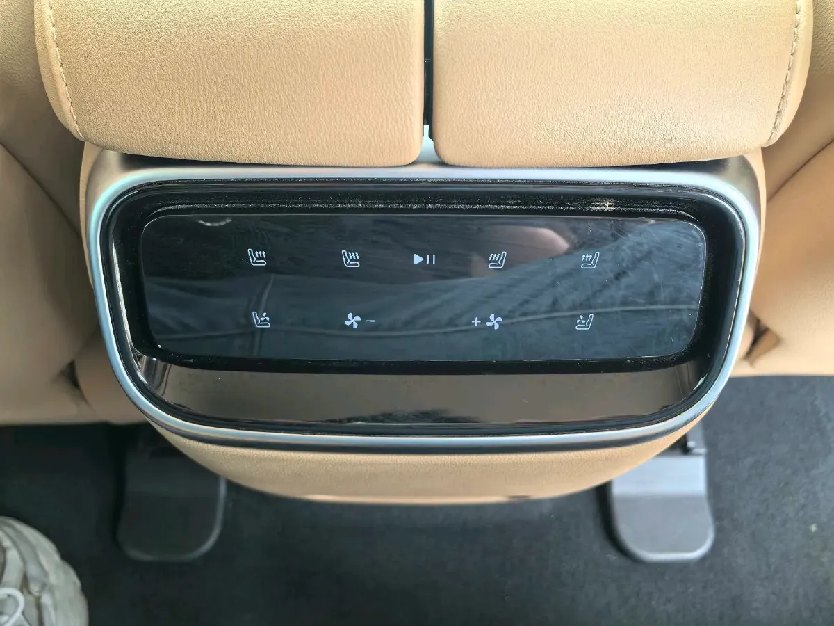 2022 Volvo S60 2.0T 197HP L4 8AT,autocango,china used car exporter,china ev exporter,chinese used car exporter,chinese used ev exporter