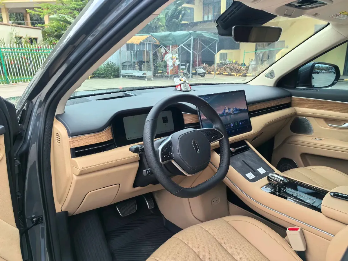 2022 Volvo S60 2.0T 197HP L4 8AT,autocango,china used car exporter,china ev exporter,chinese used car exporter,chinese used ev exporter