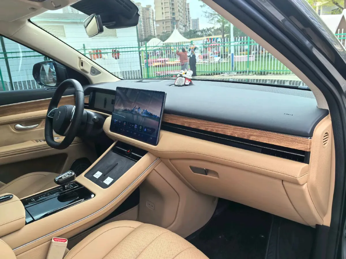 2022 Volvo S60 2.0T 197HP L4 8AT,autocango,china used car exporter,china ev exporter,chinese used car exporter,chinese used ev exporter