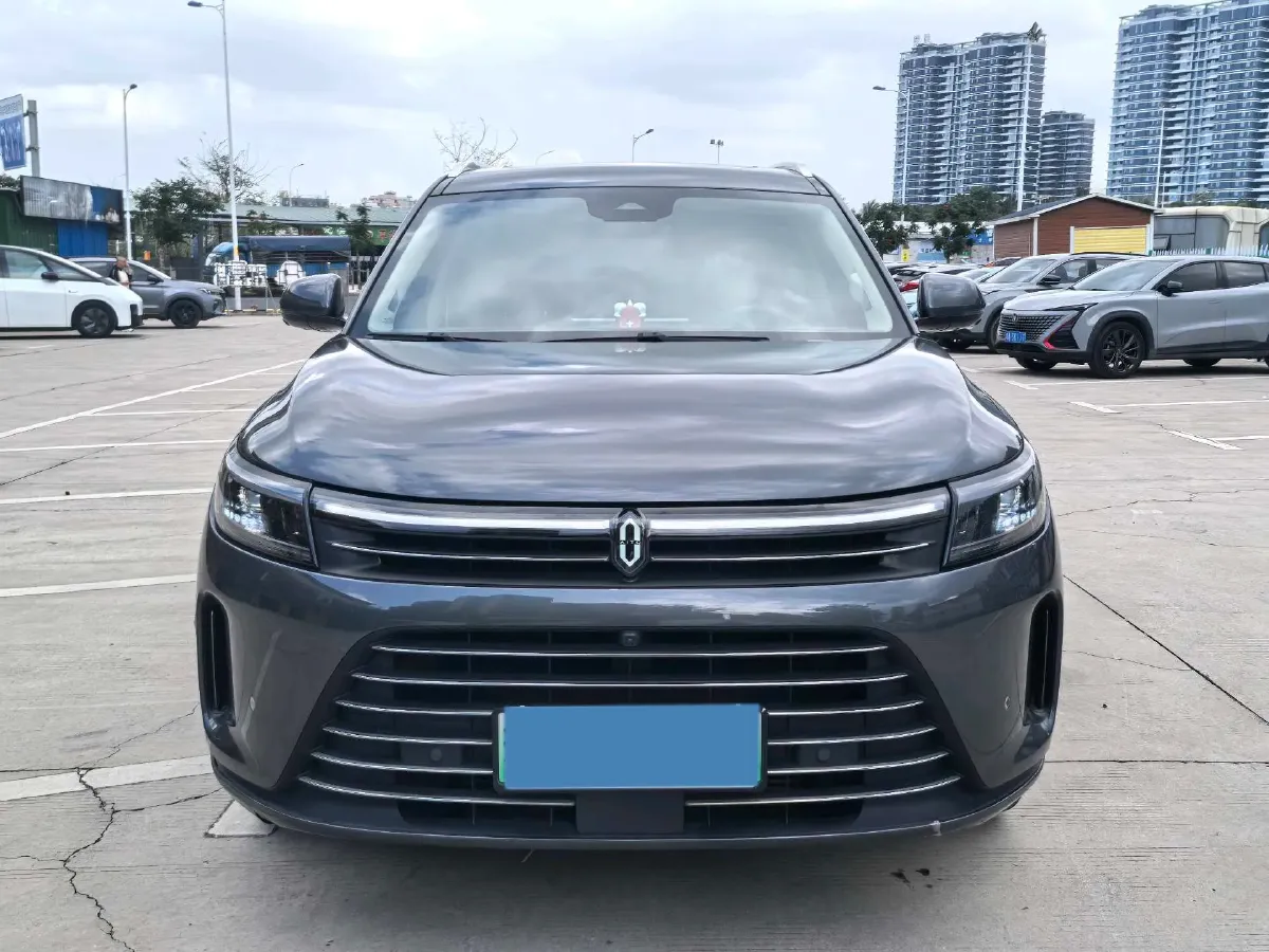 2022 Volvo S60 2.0T 197HP L4 8AT,autocango,china used car exporter,china ev exporter,chinese used car exporter,chinese used ev exporter