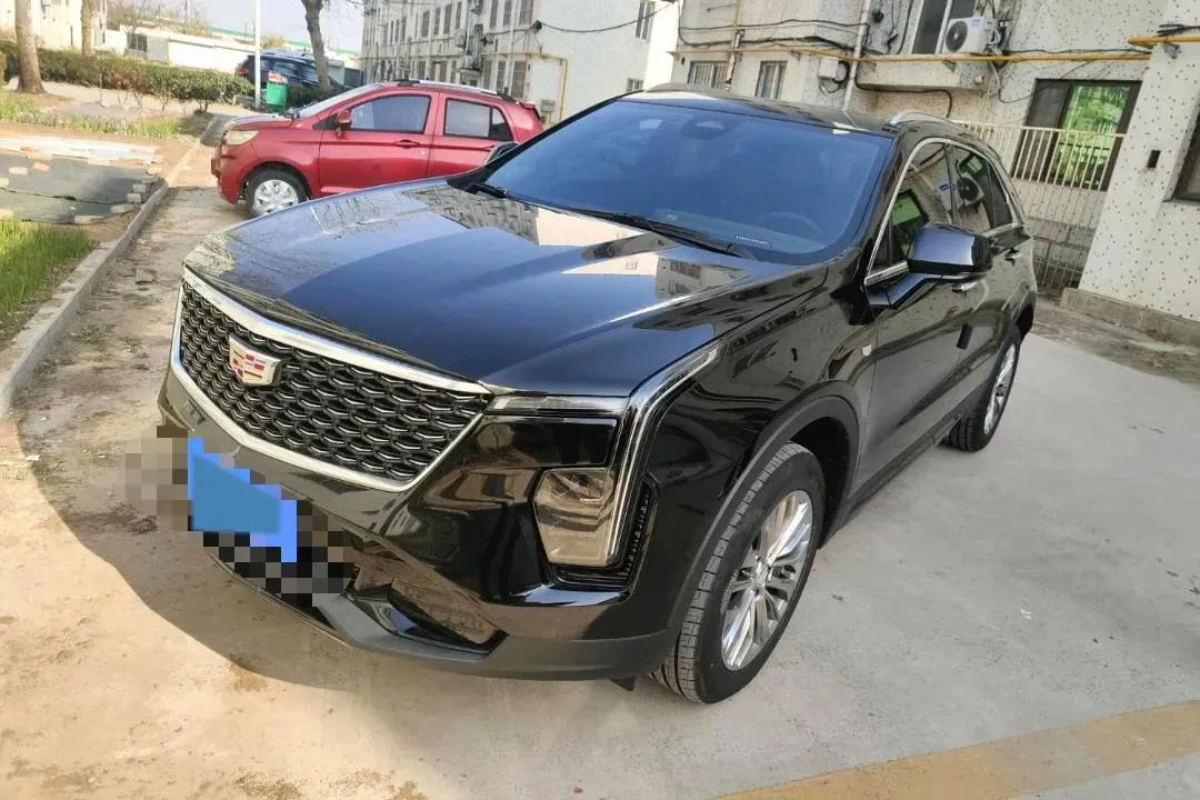 2024 Cadillac XT4 2.0T 237HP L4 9AT,autocango,china used car exporter,china ev exporter,chinese used car exporter,chinese used ev exporter