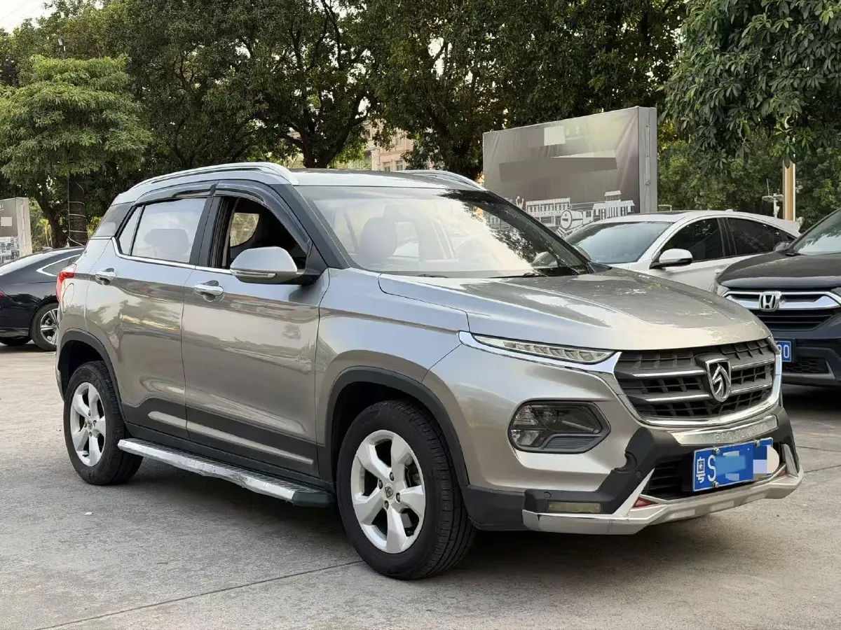 2017 BaoJun 510 1.5L 112HP L4 5AMT,autocango,china used car exporter,china ev exporter,chinese used car exporter,chinese used ev exporter