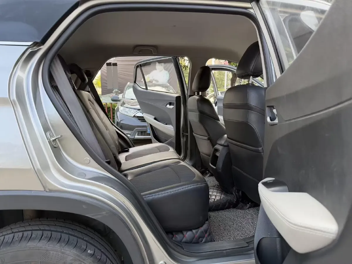 2017 BaoJun 510 1.5L 112HP L4 5AMT,autocango,china used car exporter,china ev exporter,chinese used car exporter,chinese used ev exporter