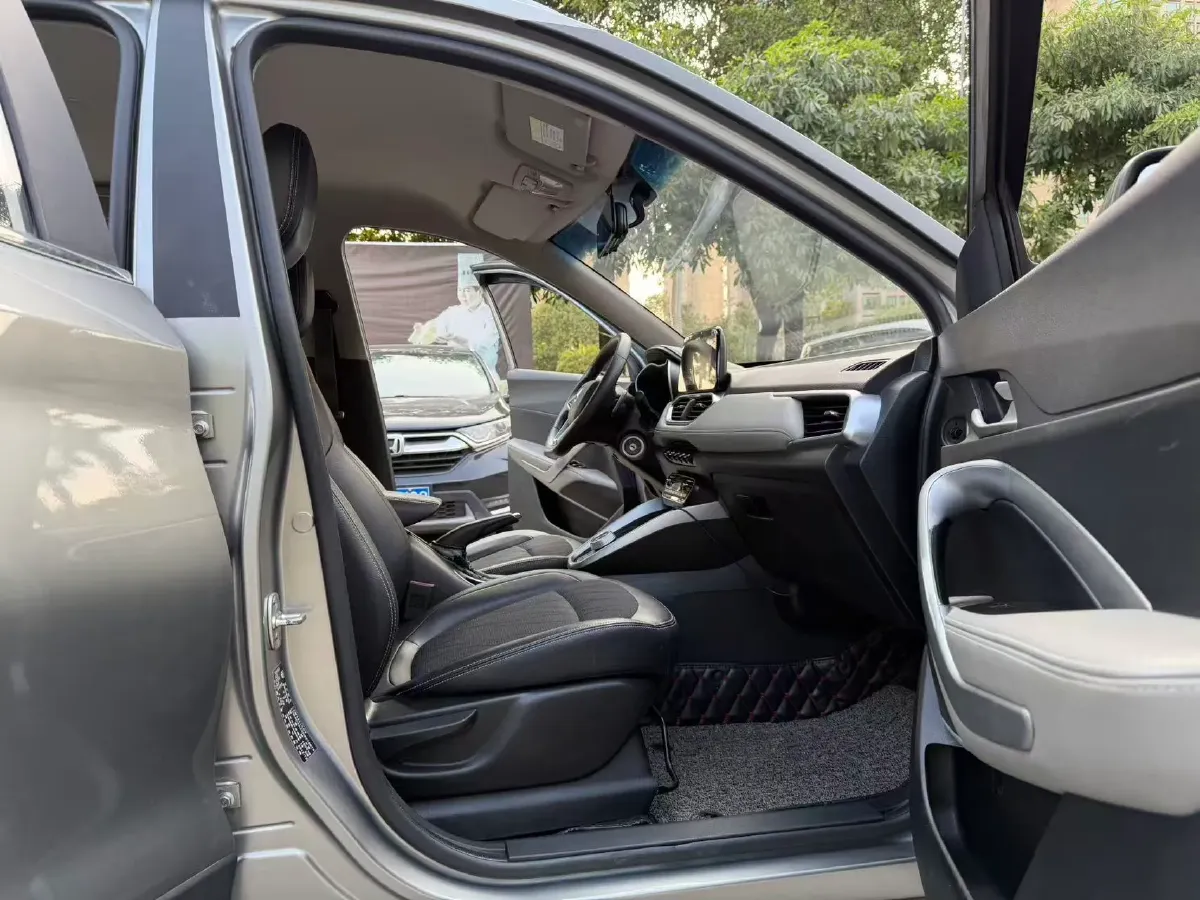 2017 BaoJun 510 1.5L 112HP L4 5AMT,autocango,china used car exporter,china ev exporter,chinese used car exporter,chinese used ev exporter