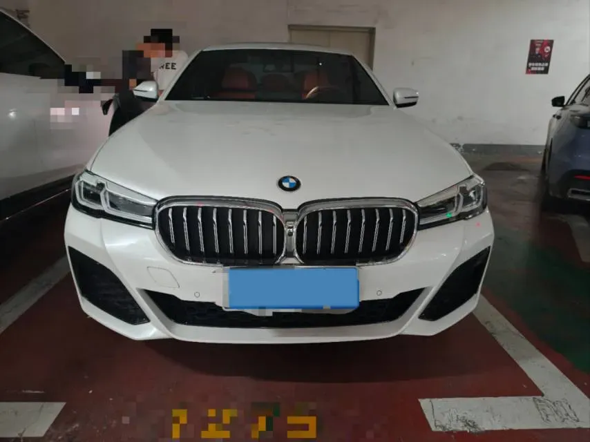 2023 BMW 5 Series 2.0T 245HP L4 8AT,autocango,china used car exporter,china ev exporter,chinese used car exporter,chinese used ev exporter