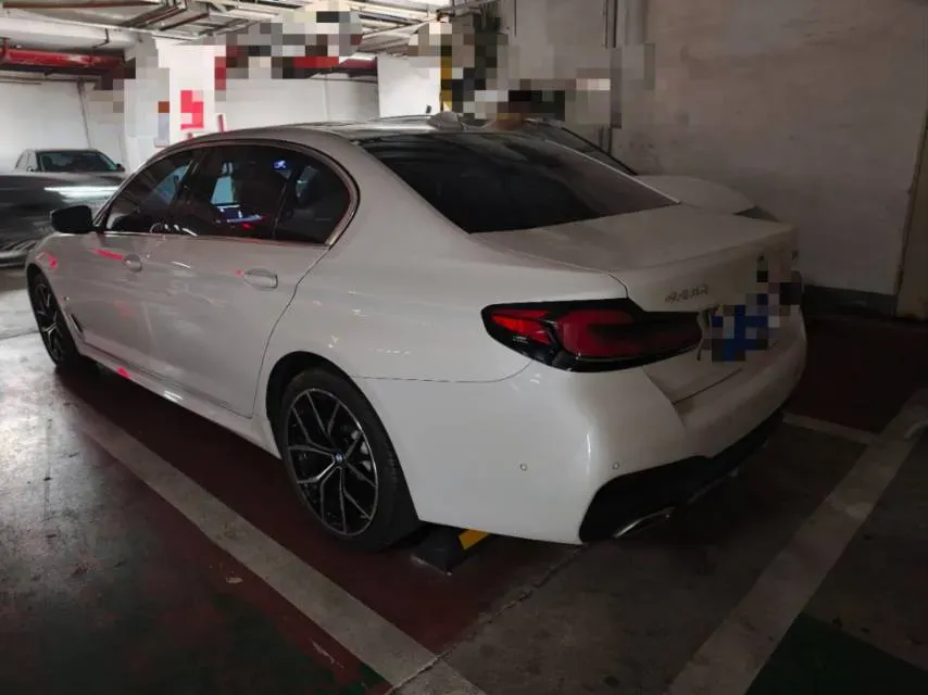 2023 BMW 5 Series 2.0T 245HP L4 8AT,autocango,china used car exporter,china ev exporter,chinese used car exporter,chinese used ev exporter