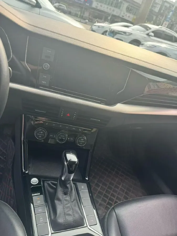 2019 Skoda Kodiak 2.0T 186HP L4 7DCT,autocango,china used car exporter,china ev exporter,chinese used car exporter,chinese used ev exporter