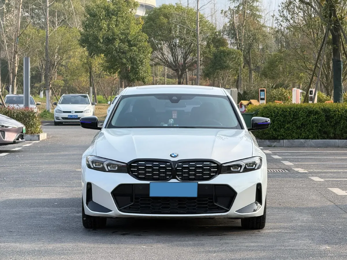 2024 BMW 3 Series 2.0T 184HP L4 8AT,autocango,china used car exporter,china ev exporter,chinese used car exporter,chinese used ev exporter