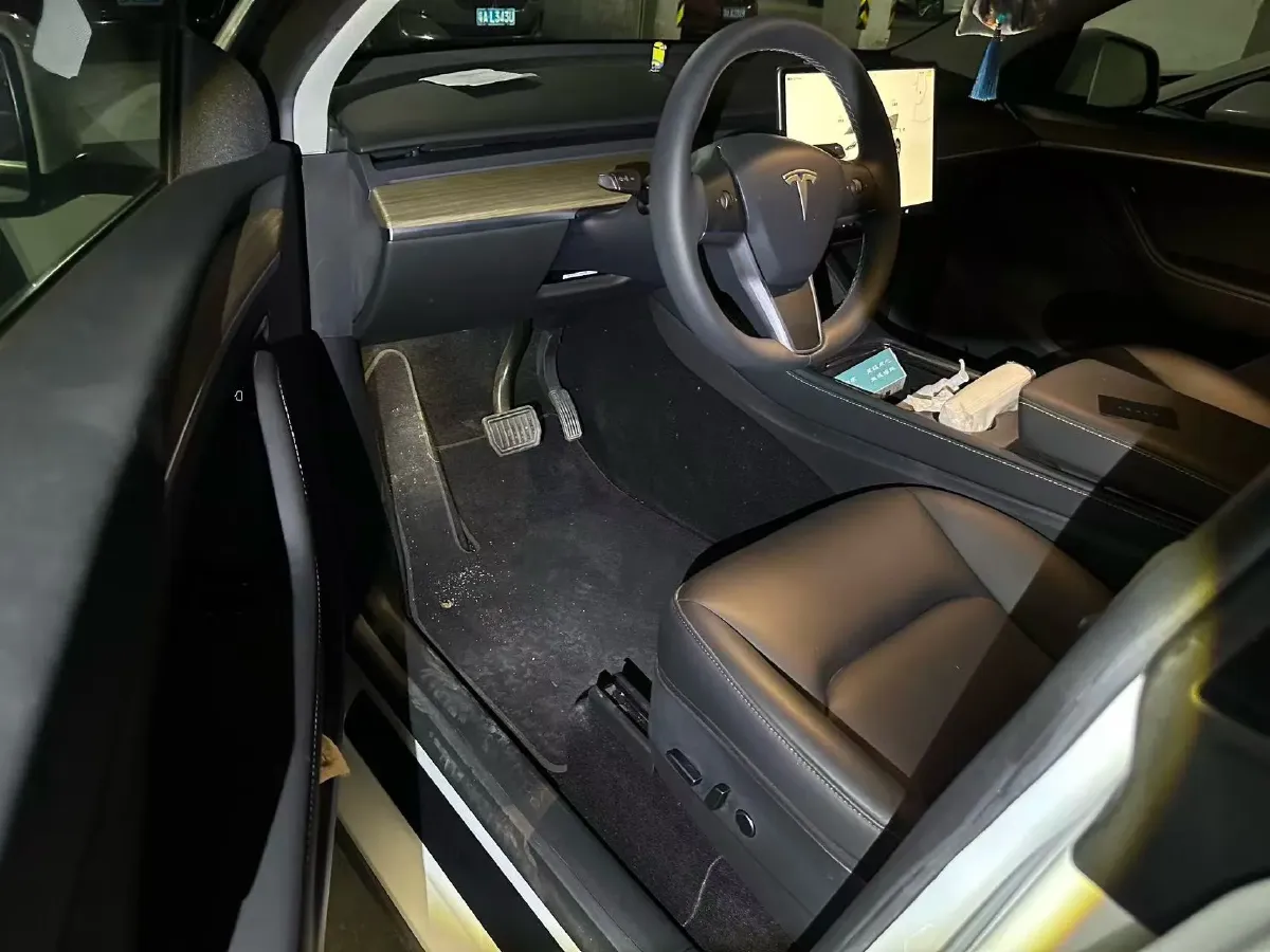 2022 Tesla Model Y BEV 60KWH,autocango,china used car exporter,china ev exporter,chinese used car exporter,chinese used ev exporter