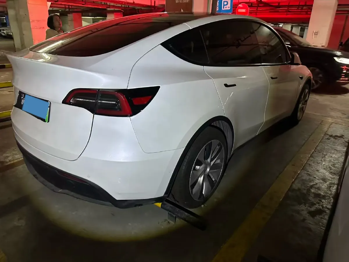 2022 Tesla Model Y BEV 60KWH,autocango,china used car exporter,china ev exporter,chinese used car exporter,chinese used ev exporter