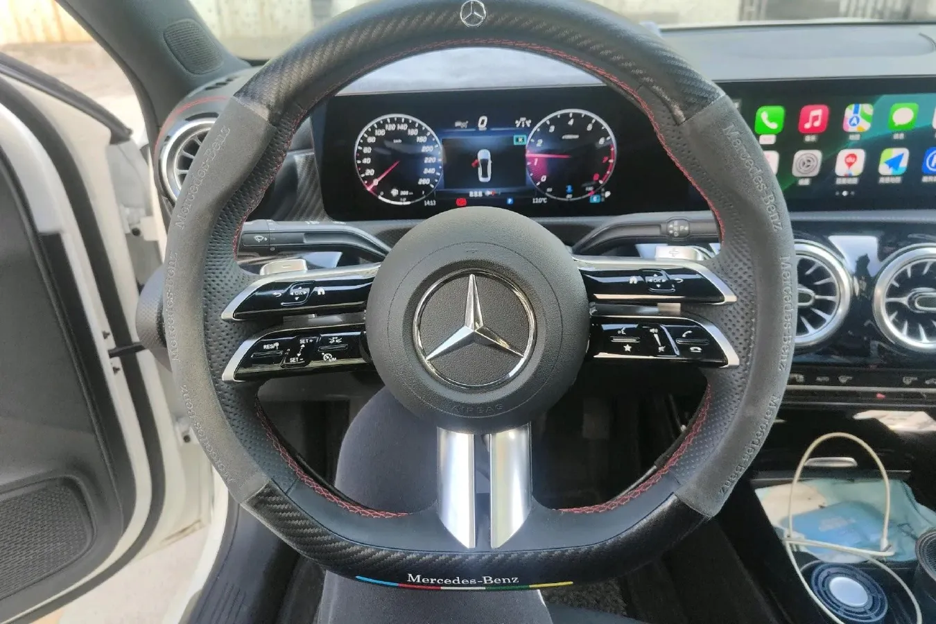 2024 Mercedes-Benz A Class 1.3T 163HP L4 7DCT,autocango,china used car exporter,china ev exporter,chinese used car exporter,chinese used ev exporter