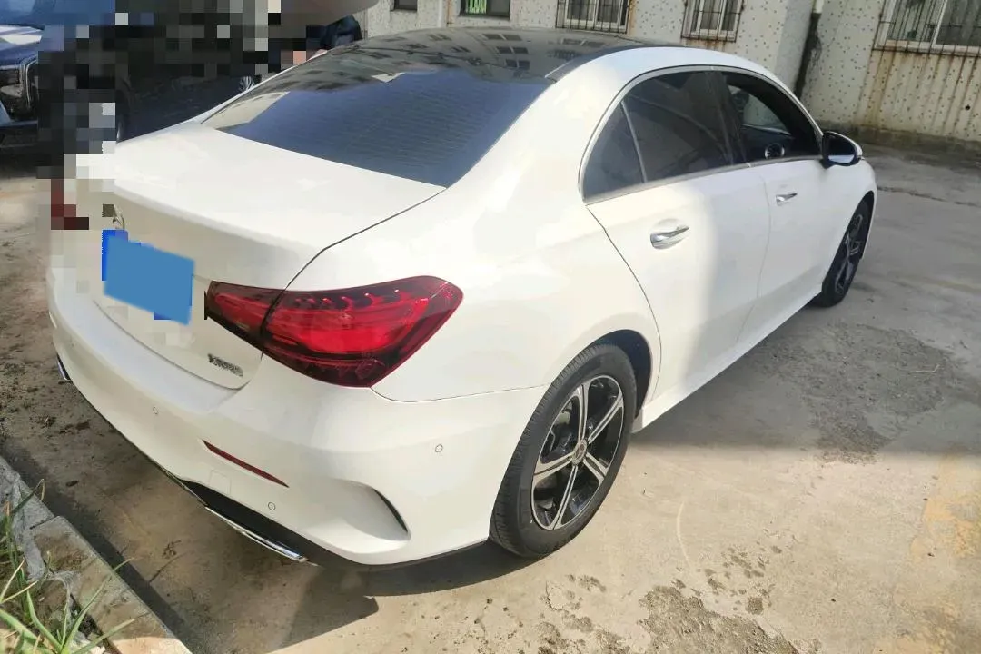 2024 Mercedes-Benz A Class 1.3T 163HP L4 7DCT,autocango,china used car exporter,china ev exporter,chinese used car exporter,chinese used ev exporter
