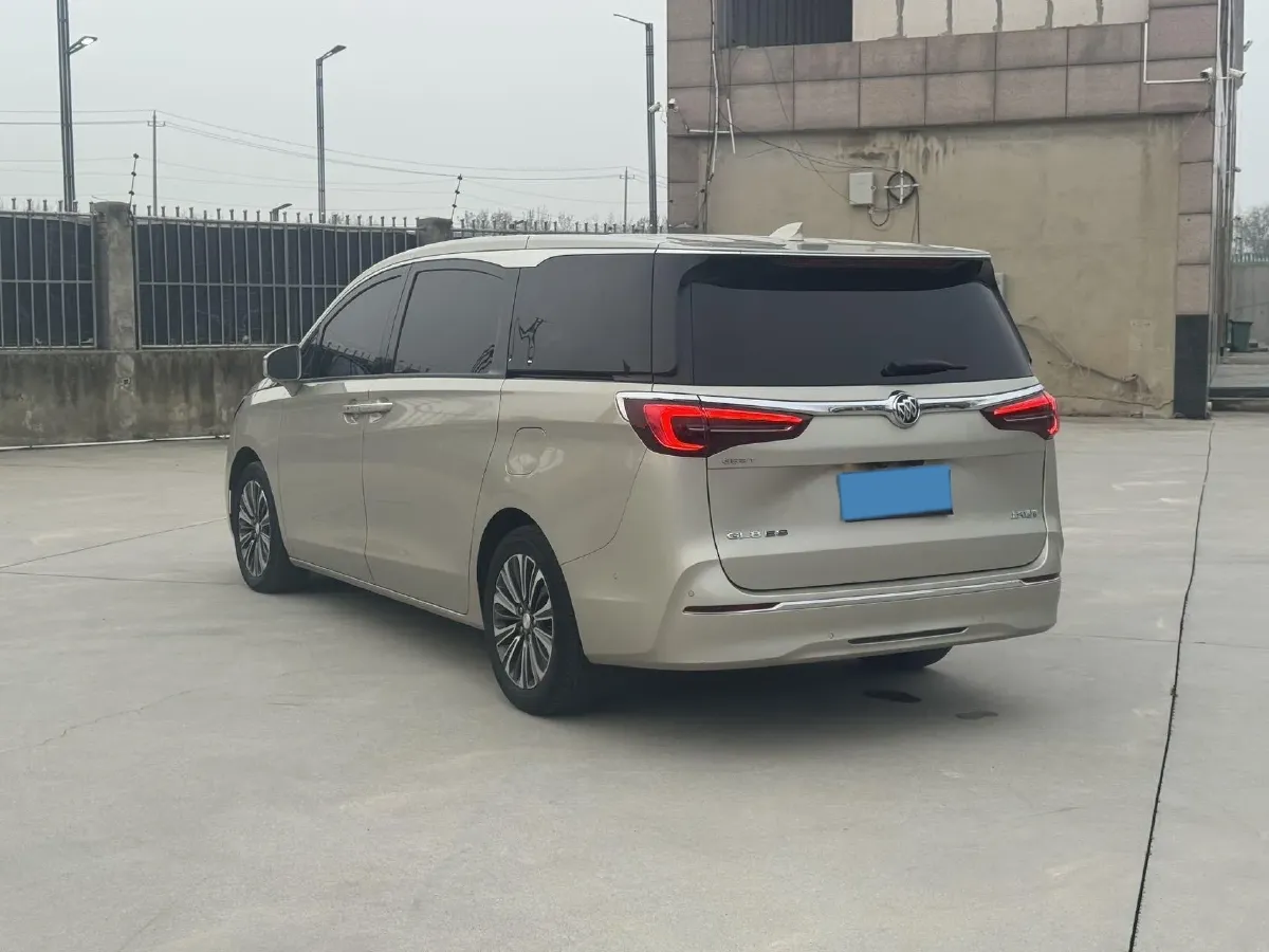2021 Buick GL8 2.0T 237HP L4 9AT,autocango,china used car exporter,china ev exporter,chinese used car exporter,chinese used ev exporter