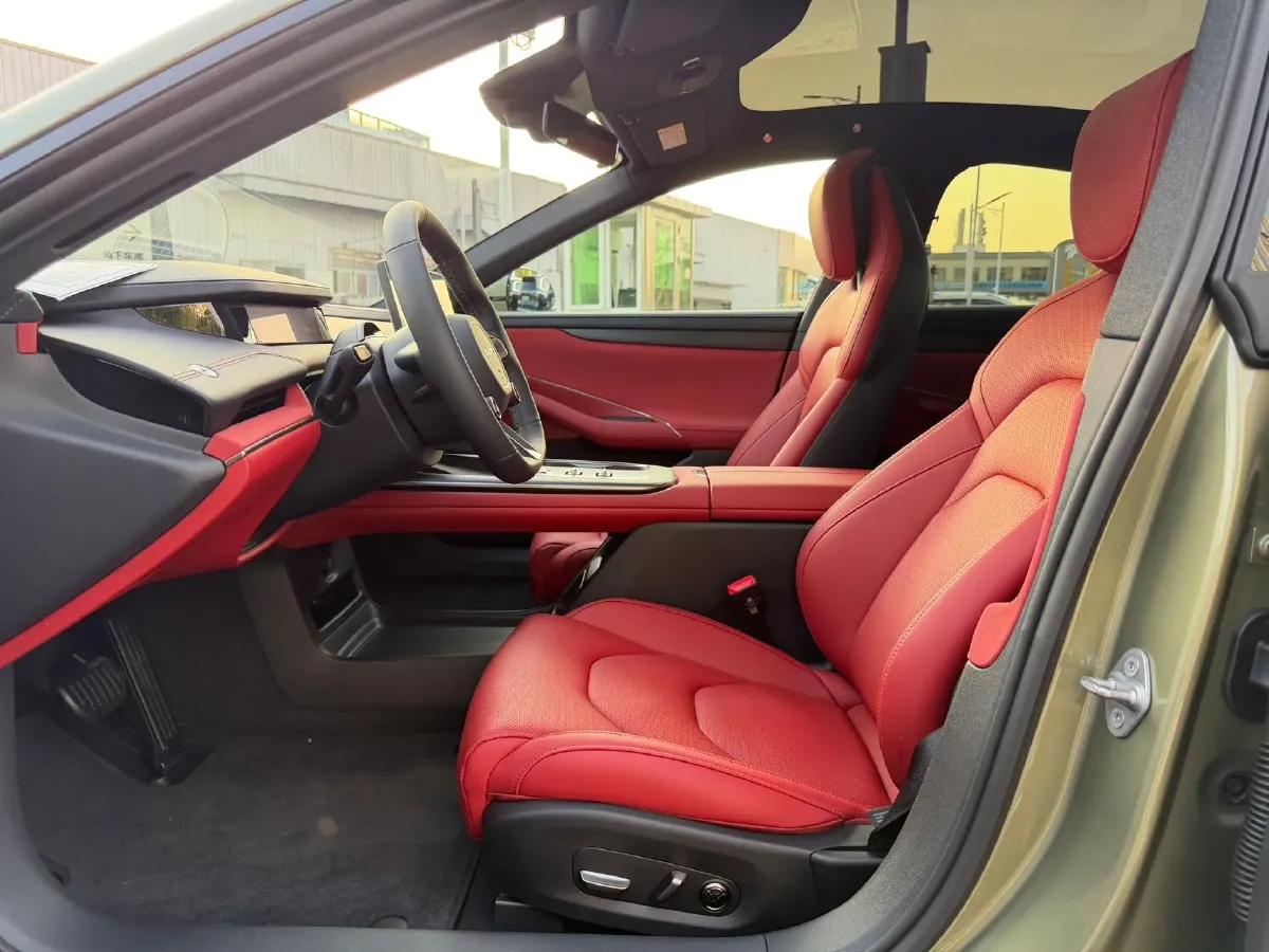 2024 MI SU7 BEV 73.6KWH,autocango,china used car exporter,china ev exporter,chinese used car exporter,chinese used ev exporter